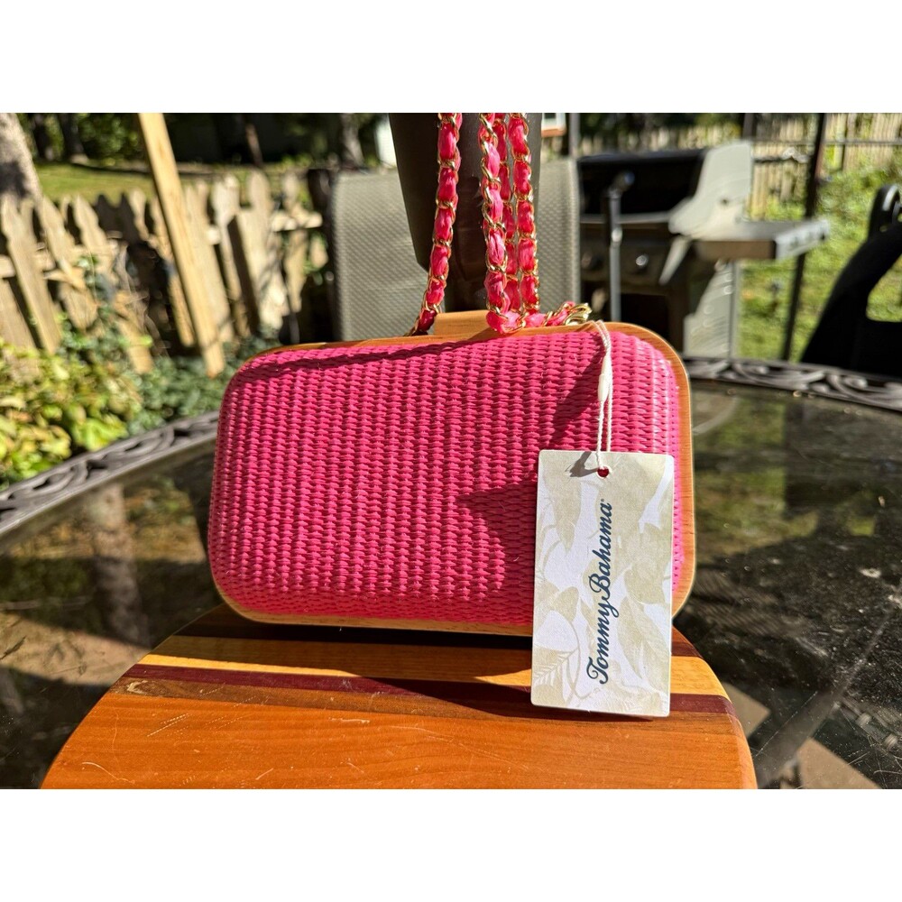 Tommy Bahama Fuchsia Woven Wicker Wood Clutch Chain Crossbody Strap Clasp